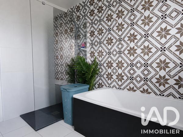Maison à vendre 9 pièces 210 m² Châlons-en-Champagne