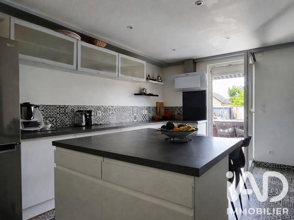 Maison à vendre 9 pièces 210 m² Châlons-en-Champagne