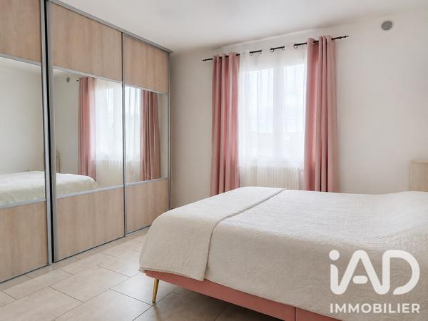 Maison à vendre 9 pièces 210 m² Châlons-en-Champagne