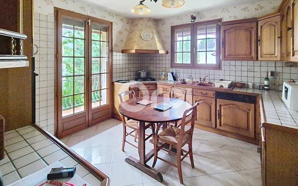 Maison à vendre    5 pièces •  Trélissac