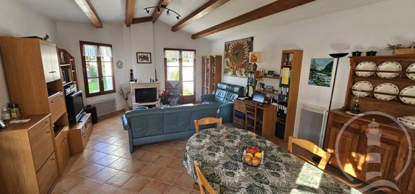 Maison de plain pied sur jardin clos