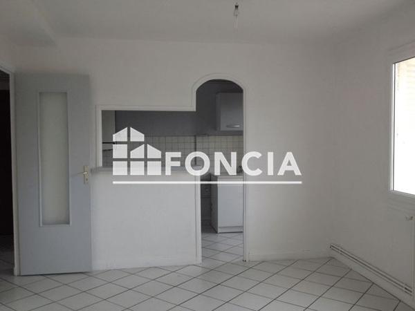 Location Appartement 3 pièces 59.6 m² - 8. 10. 12. RUE LESAGE Valence 26000