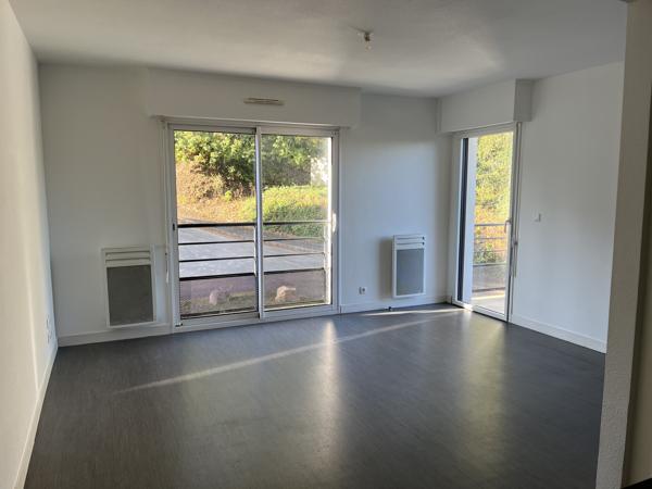 À LOUER...AVEC DOUBLE BALCON ET GARAGE Pontivy (56300)