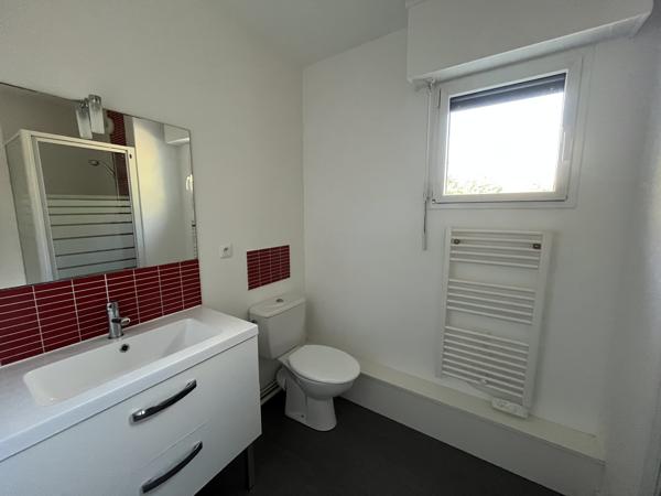 À LOUER...AVEC DOUBLE BALCON ET GARAGE Pontivy (56300)