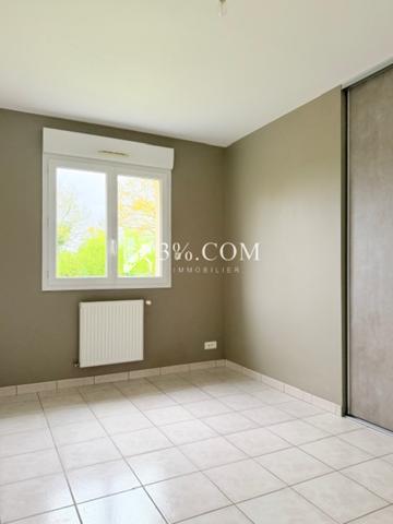 Maison 5 pièce(s) 3 chambre(s) 2004 m²