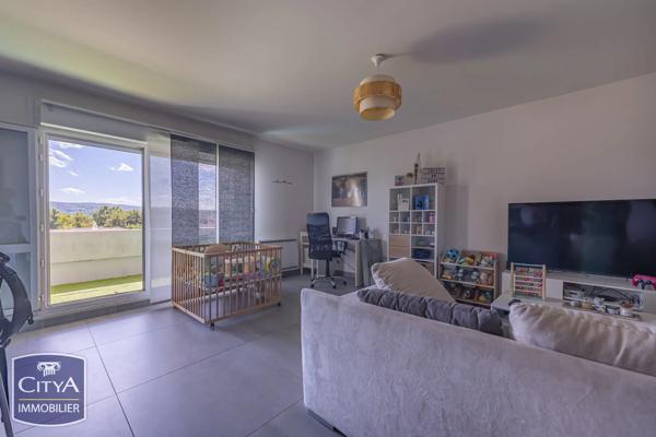 Appartement à vendre 3 pièces 81.21m² L'Isle-d'Abeau (38080)
