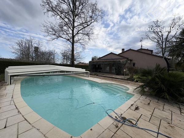 Maison à vendre 8 pièces de 230 m²