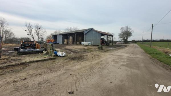 EXCLUSIVITE NOTAIRE-EXPLOITATION AGRICOLE-48HA41A49CA-REF:VDL2074