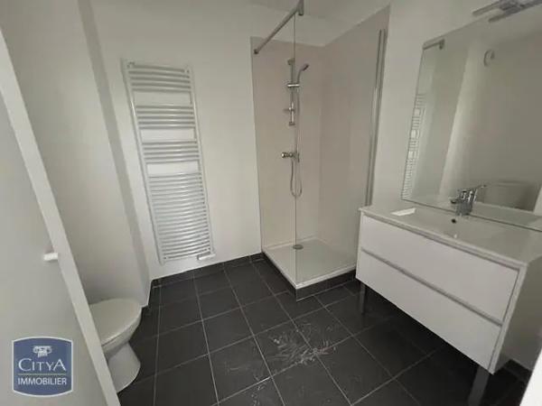 Appartement à louer 1 pièce 25m²