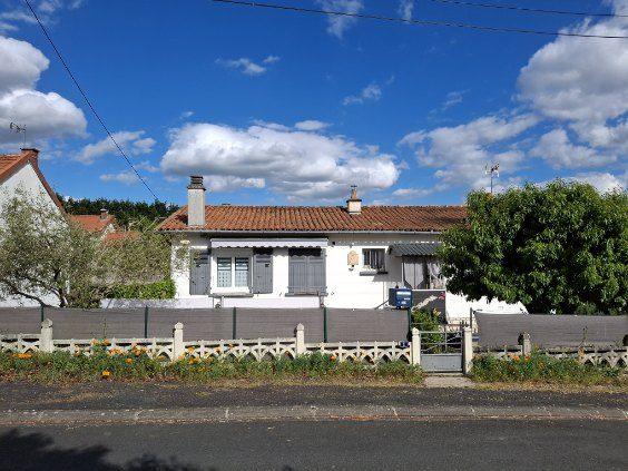 Vente de la nue-propriété d'une jolie maison à CIVRAY (86)