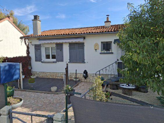 Vente de la nue-propriété d'une jolie maison à CIVRAY (86)