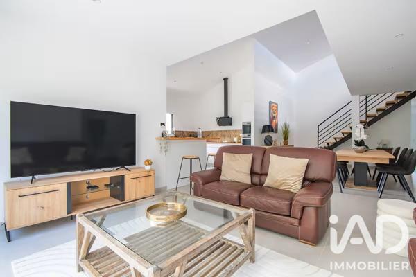 Maison à vendre 7 pièces 160 m² Cholet