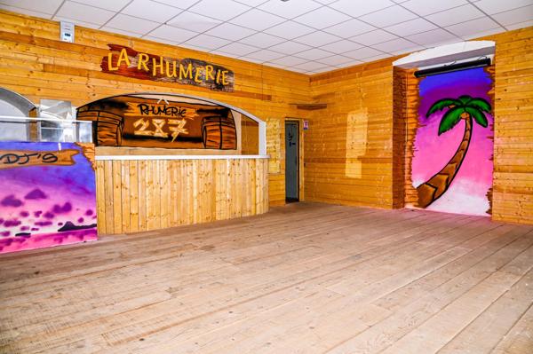 COUCY-LÈS-EPPES – CHÂTEAU ET ANCIEN COMPLEXE ÉVÉNEMENTIEL SUR 18 352 M²