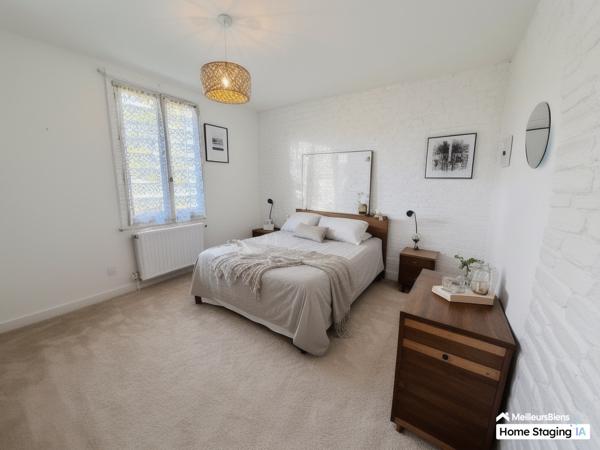 maison avec confort de plain-pied, sous-sol, garage 50 m2, sur terrain 800 m2