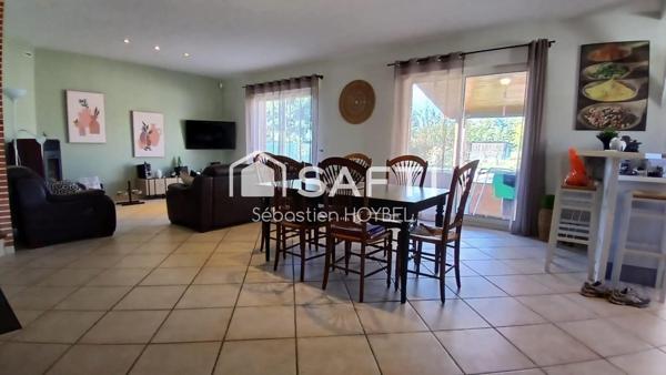 Maison T5 de plain-pied à Noé, avec dépendances et piscine