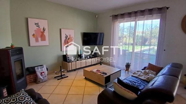 Maison T5 de plain-pied à Noé, avec dépendances et piscine