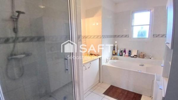 Maison T5 de plain-pied à Noé, avec dépendances et piscine