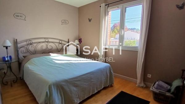 Maison T5 de plain-pied à Noé, avec dépendances et piscine