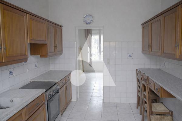 Maison 12 pièces 257 m2