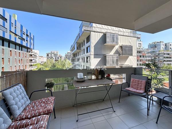 Boulogne-Billancourt – Rive de Seine - Élégant 2 pièces avec terrasse et vue parcIdéal premier achat, pied-à-terre ou investissement.