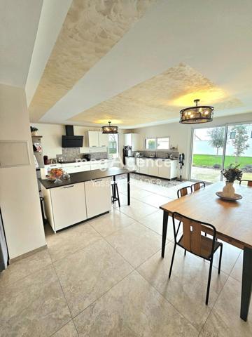 Maison à SAINT-CHRISTOPHE-DU-BOIS, 49280 - 6 pièces 185m²