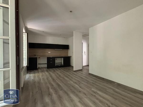 Appartement à louer 2 pièces 30.02m² Marignane (13700)