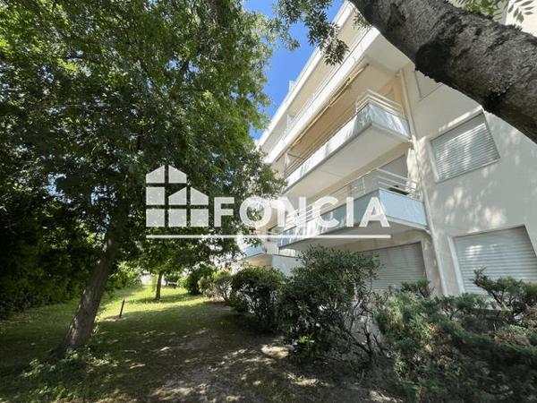 Location Appartement meublé 4 pièces 96.89 m² - 96 RUE CHEVALIER Bordeaux 33000