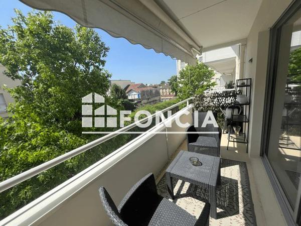 Location Appartement meublé 4 pièces 96.89 m² - 96 RUE CHEVALIER Bordeaux 33000