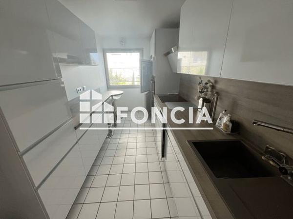 Location Appartement meublé 4 pièces 96.89 m² - 96 RUE CHEVALIER Bordeaux 33000