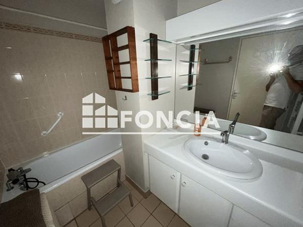 Location Appartement meublé 4 pièces 96.89 m² - 96 RUE CHEVALIER Bordeaux 33000