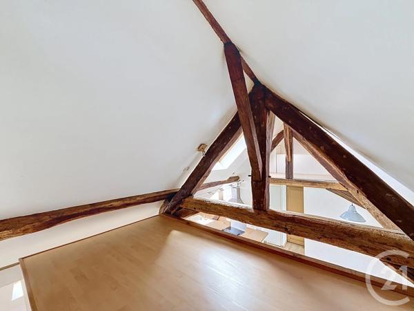 Appartement F1 à vendre  1 pièce - 33,39 m 2   FONTAINEBLEAU  - 77