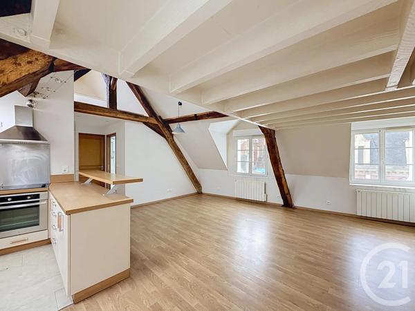 Appartement F1 à vendre  1 pièce - 33,39 m 2   FONTAINEBLEAU  - 77