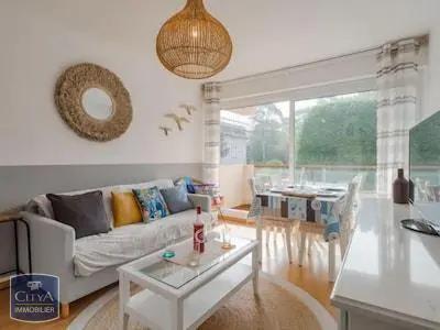 Appartement à vendre 2 pièces 31.8m² Villers-sur-Mer (14640)