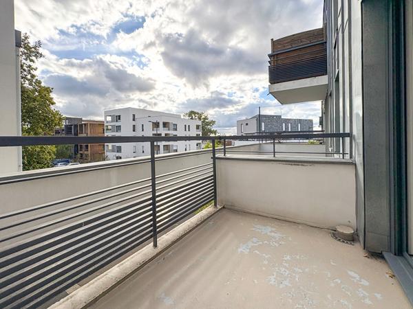 ANGERS DESJARDINS APPARTEMENT T3 AVEC BALCON CAVE ET STATIONNEMENT