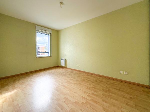 ANGERS DESJARDINS APPARTEMENT T3 AVEC BALCON CAVE ET STATIONNEMENT