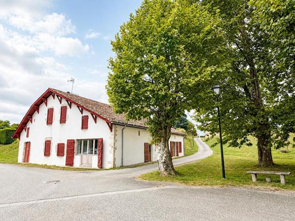 Maison 6 pièces 257 m2