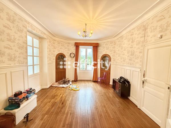 Maison 12 pièces - 395 m² Exclusivité efficity