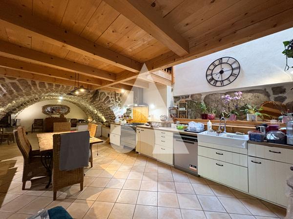 Maison 6 pièces 205 m2