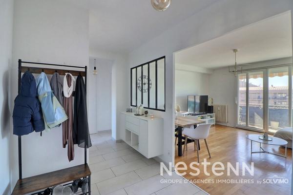 Saint Priest Village, appartement 3 pièces, 84m2, Balcon, Cave, Stationnement.