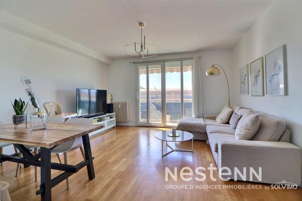 Saint Priest Village, appartement 3 pièces, 84m2, Balcon, Cave, Stationnement.