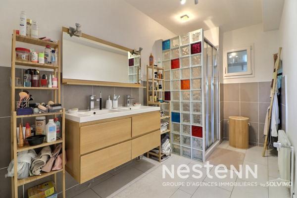 Saint Priest Village, appartement 3 pièces, 84m2, Balcon, Cave, Stationnement.