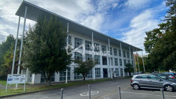 A SAISIR  Bureaux  200 m2