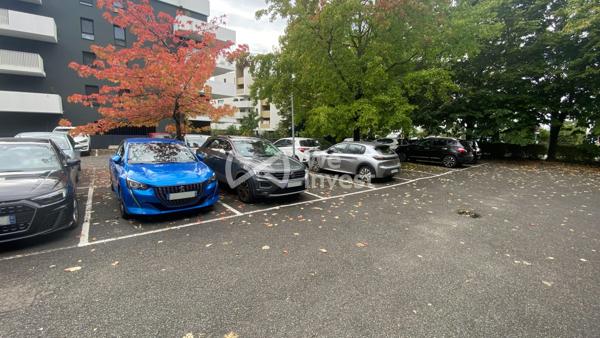 A SAISIR  Bureaux  200 m2