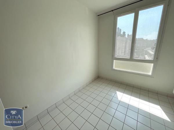 Appartement à louer 3 pièces 57.8m² Beauvais (60000)