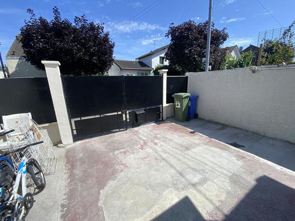 Maison Drancy 4 pièce(s) 80.73 m2 (105m2 au sol) en copropriété avec 100m2 terrain environ