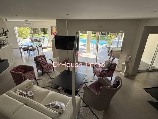 Maison à vendre 6 pièces de 183 m²