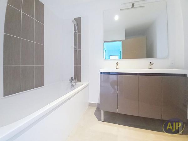 Vente appartement Lesparre Medoc : 134 200 € - AJP Lesparre Immobilier