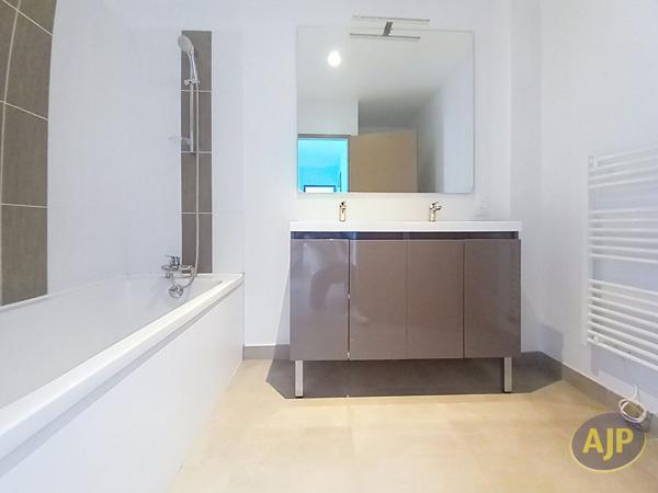 Vente appartement Lesparre Medoc : 134 200 € - AJP Lesparre Immobilier