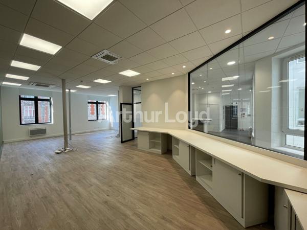 Bureaux modernes et lumineux à louer à Lille Centre - 250 m² au coeur d'un secteur dynamique et accessible