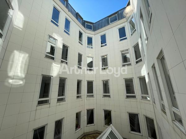 Bureaux modernes et lumineux à louer à Lille Centre - 250 m² au coeur d'un secteur dynamique et accessible